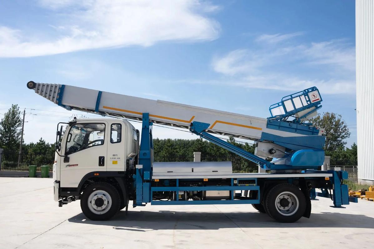 湘潭云梯上料车租赁费用